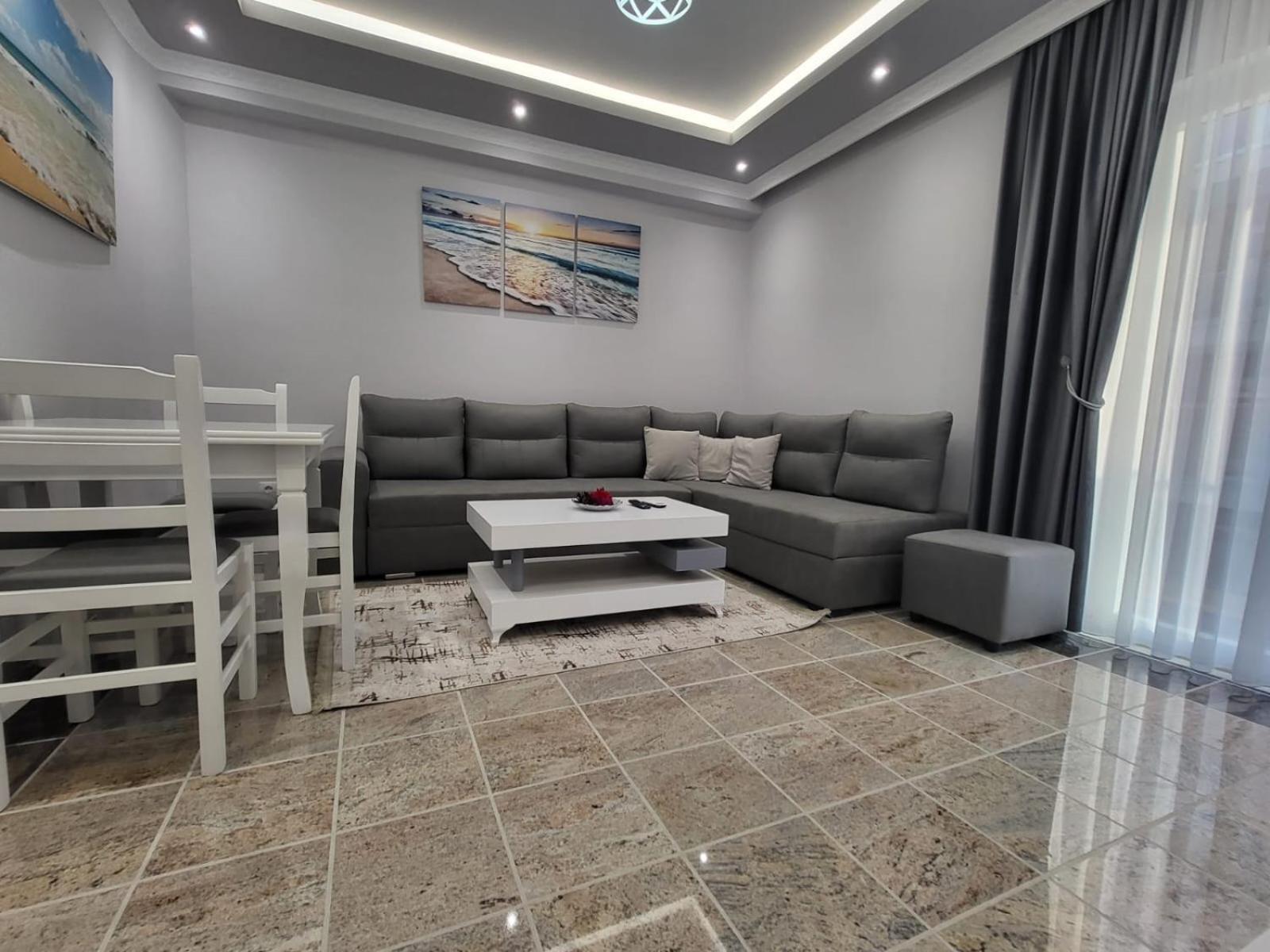 Appartement Fishta Q5 25 *